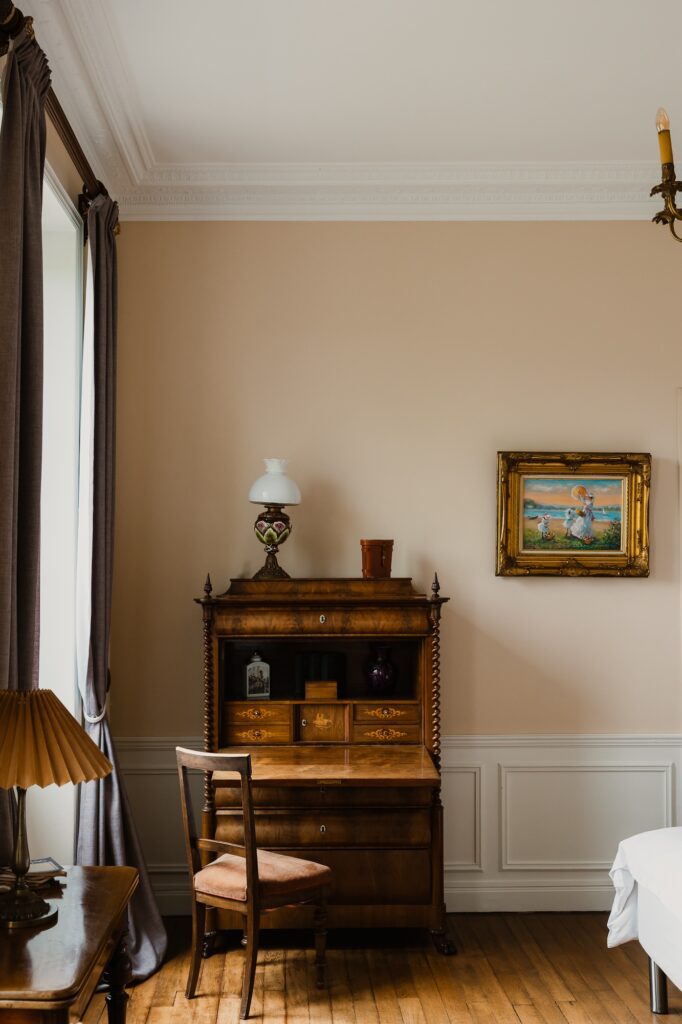 Superiorroom french chateau